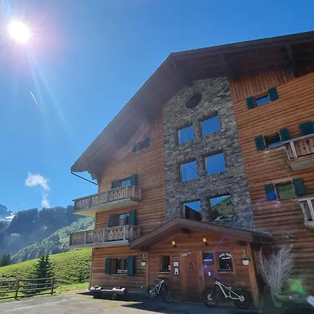 Mountain & Spa, ホテル