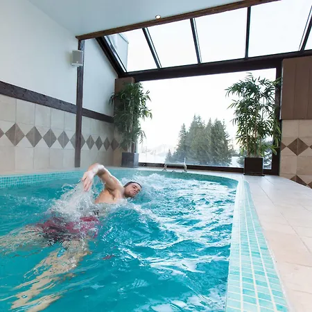 Mountain Lodge, Hotel