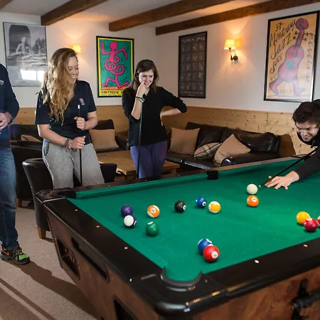 Mountain Lodge, Hotel